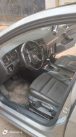 moyenne-berline-volkswagen-golf-7-2015-bouira-algerie