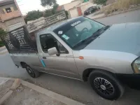 Nissan Nissan 2005 Nissan