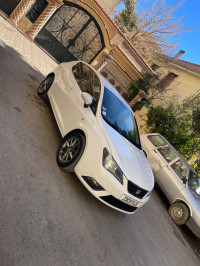 voitures-seat-ibiza-2014-itech-medea-algerie