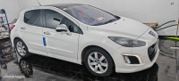 voitures-peugeot-308-2013-oum-el-bouaghi-algerie