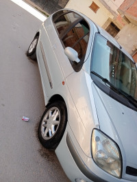 voitures-renault-scenic-2000-tiaret-algerie