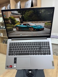 Lenovo IdeaPad 1  Ryzen 7 5700U / 16GB / 512GB
