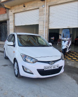 voitures-hyundai-i20-2014-style-bordj-bou-arreridj-algerie