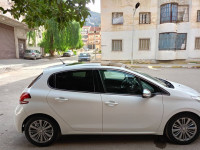 voitures-peugeot-208-2018-allure-el-affroun-blida-algerie