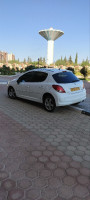 voitures-peugeot-207-2011-allure-el-eulma-setif-algerie