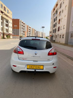 moyenne-berline-renault-megane-3-2013-sport-edition-kolea-tipaza-algerie