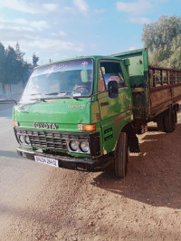 camion-dyna-toyota-1984-el-karimia-chlef-algerie