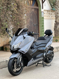 motos-et-scooters-loux-max-tmax-yamaha-2016-el-marsa-alger-algerie