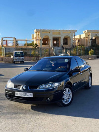 voitures-renault-laguna-2-2005-initial-paris-msila-algerie