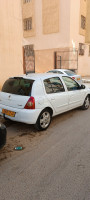 voitures-renault-clio-campus-2013-bye-ain-temouchent-algerie