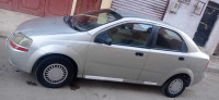 voitures-chevrolet-aveo-4-portes-2005-lt-guelma-algerie