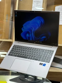 HP ZBOOK FIREFLY 16 G9 I7 1255U 16GO DDR5 1TO SSD NVME NVIDIA T550 4GO GDDR6