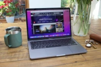 TOUCHBAR 13.3'' 2019 I5 2.4GHZ 8GO 256GO SSD 