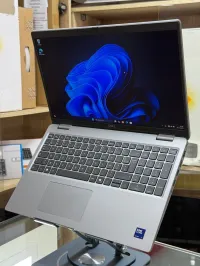 DELL PRECISION 3590 INTEL CORE ULTRA 7 165H 16GO 512GO SSD NVIDIA RTX500 ada 4GO 
