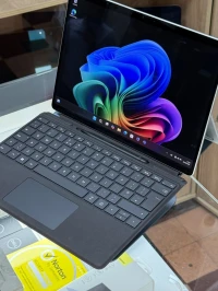 SURFACE PRO 11 SNAPDRAGON X ÉLITE X1e80100 16Go 512Go SSD + STYLET 