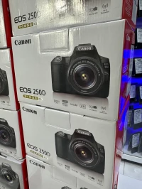 Canon EOS 250D & 18-55mm III Neuf Sous Emballage