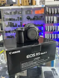 Canon EOS R5 Mark II 45MP Full-Frame 8K 60 Raw/4K 60 SRAW/4K 120 10-Bit Video