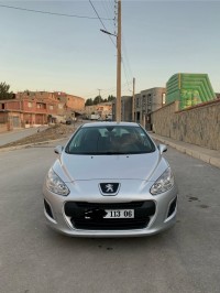 سيارات-peugeot-308-2013-آيت-أرزين-بجاية-الجزائر
