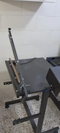 Fardeleuse semi automatique 