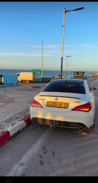 voitures-mercedes-cla-2014-berrouaghia-medea-algerie