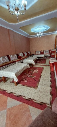 شقة-بيع-طابق-فيلا-4-غرف-وهران-الجزائر