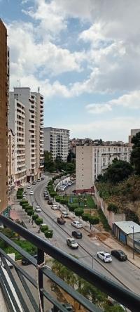 شقة-كراء-4-غرف-الجزائر-حيدرة