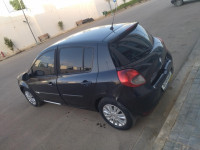 voitures-renault-clio-3-2012-night-and-day-boufarik-blida-algerie