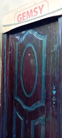 Porte extérieure 