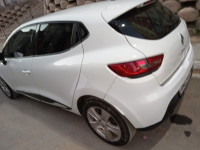 voitures-renault-clio-4-2013-dynamique-medea-algerie