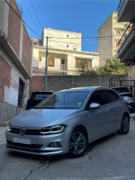 voitures-volkswagen-polo-2019-carat-hydra-alger-algerie