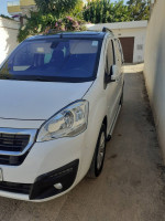 voitures-peugeot-partner-2017-tepee-blida-algerie