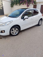 voitures-peugeot-207-2012-sportium-blida-algerie