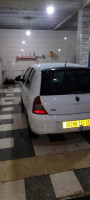 voitures-renault-clio-campus-2013-bye-rouiba-alger-algerie