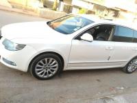 grande-berline-skoda-superb-2012-bechar-algerie