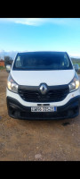 fourgon-renault-trafic-2015-azzaba-skikda-algerie