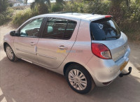 voitures-renault-clio-3-2012-night-and-day-tizi-ouzou-algerie