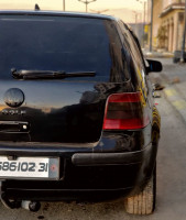 moyenne-berline-volkswagen-golf-4-2002-bir-kasdali-bordj-bou-arreridj-algerie