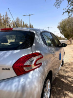 voitures-peugeot-208-2013-mahdia-tiaret-algerie