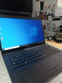 La gamme pro Dell latitude 7390  i5 8350U  8th génération (boost 3.6GHz)  / 8GB / 256 SSD nvme /FHD 
