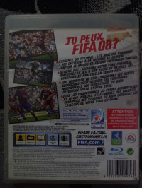 jeux-videos-cd-fifa08-et-call-of-duty-mw3-soumaa-blida-algerie