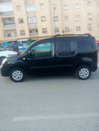 voitures-renault-kangoo-2009-ain-naadja-alger-algerie