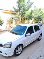 voitures-renault-clio-campus-2012-bye-boufarik-blida-algerie