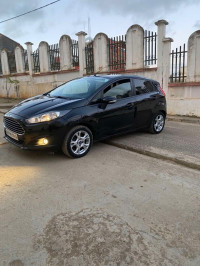 voitures-ford-fiesta-2014-trend-look-alger-centre-algerie