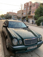 voitures-mercedes-classe-e-1999-batna-algerie