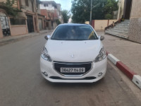 voitures-peugeot-208-2014-allure-blida-algerie