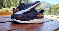 Running shoes HOKA Made in Vietnam