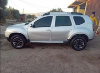 voitures-dacia-duster-2015-bechloul-bouira-algerie