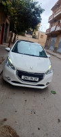 voitures-peugeot-208-2014-allure-setif-algerie