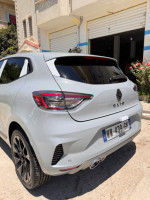 voitures-renault-clio-5-alpine-gris-nardo-2024-algerie