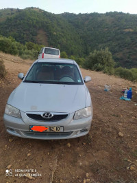 voitures-hyundai-accent-2012-bouira-algerie